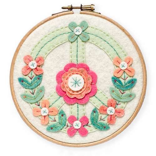 Kit feutrine PEACE and LOVE (avec cercle)