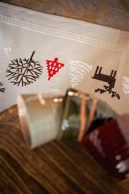 KIT NAPPE MOTIFS DE NOËL NORDIQUE